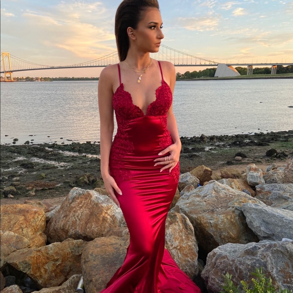 ABYYS BY ABBY sunset dress in red